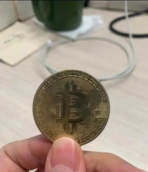 Efficient Bitcoin mining with low-energy ASIC setups